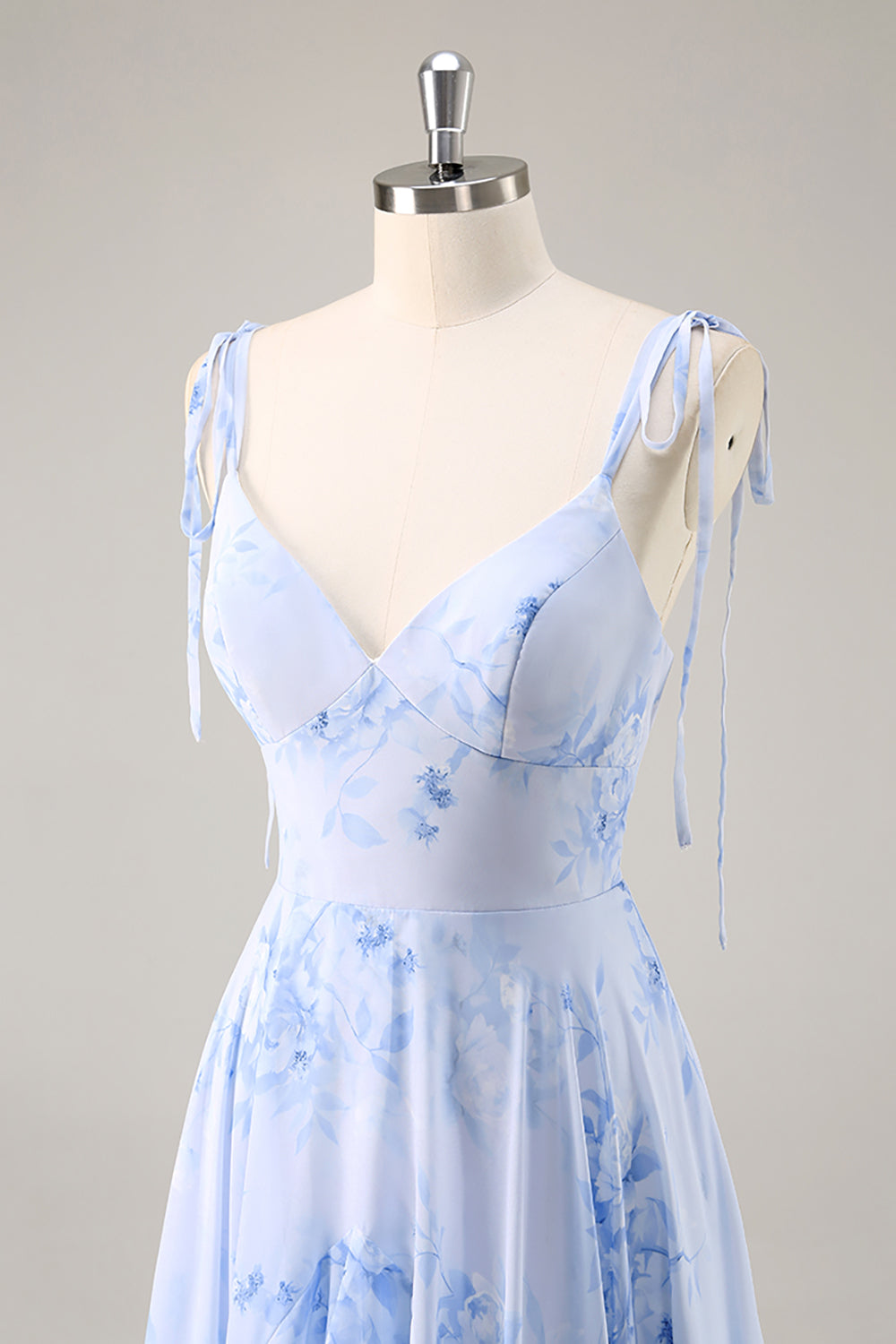 Robe longue de demoiselle d'honneur trapèze en mousseline bleue à fleurs avec volants