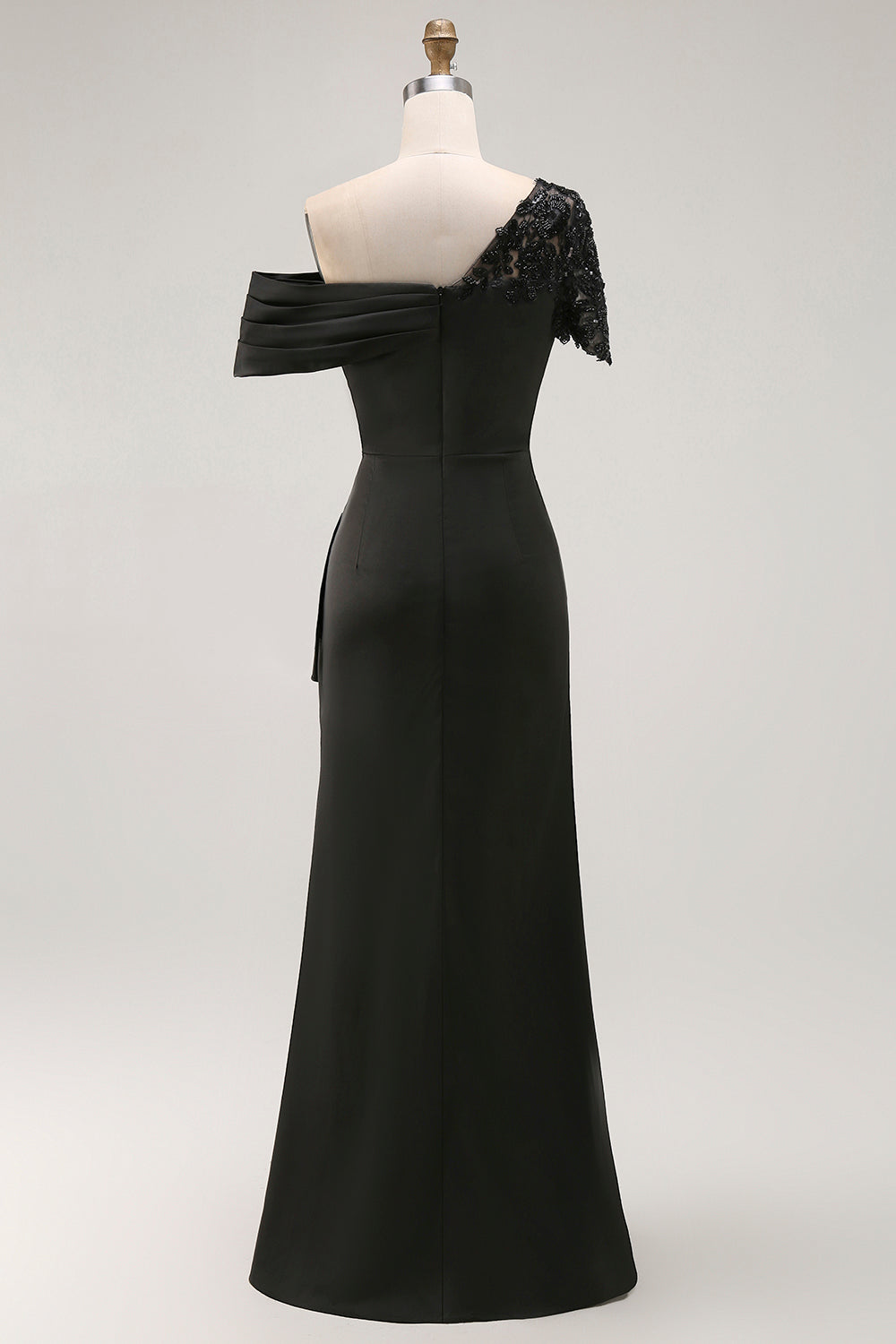 Robe de mariée sirène noire froncée asymétrique grande taille pour la mère de la mariée