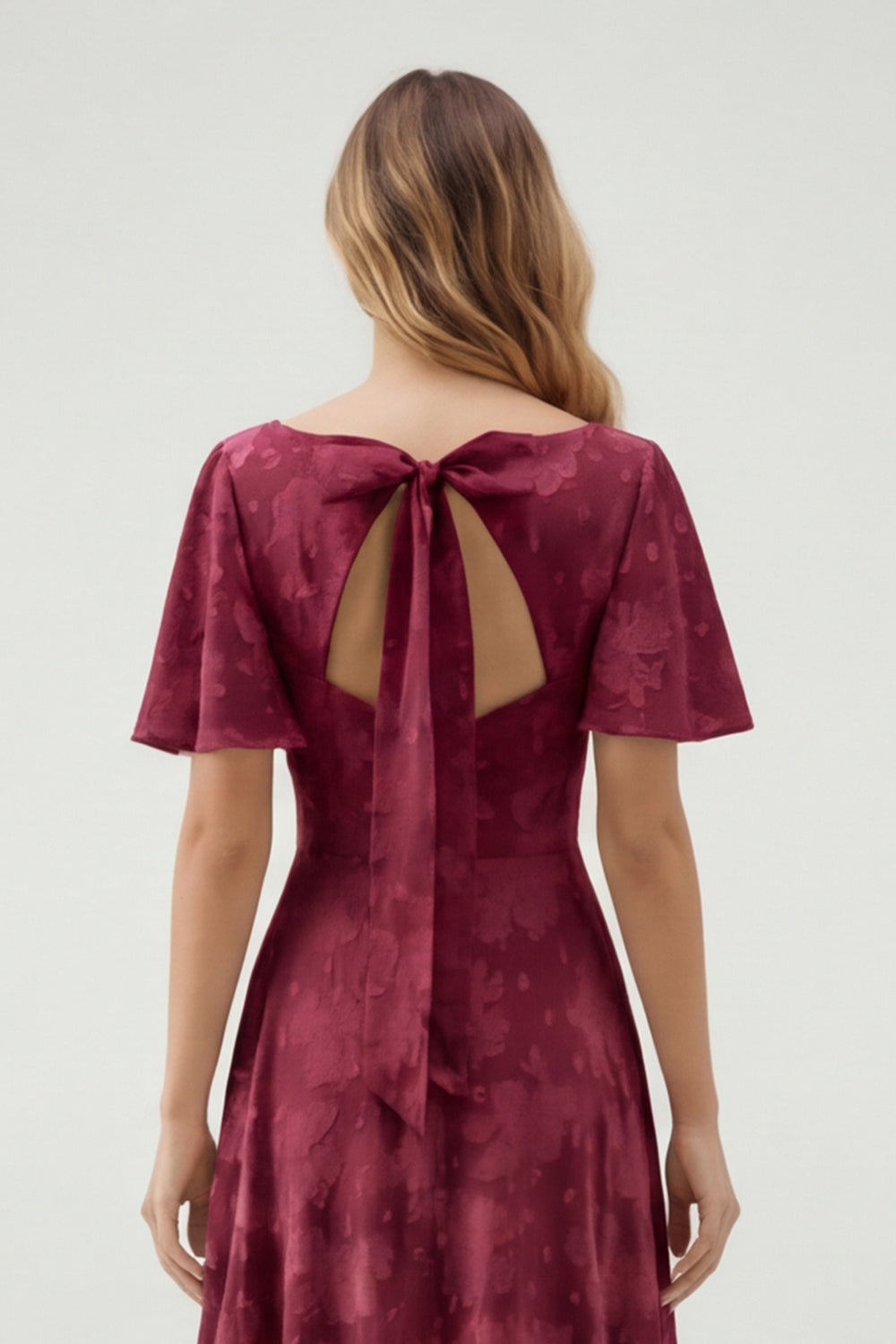 Robe longue de demoiselle d'honneur vert fleuri trapèze décolleté en V à manches courtes