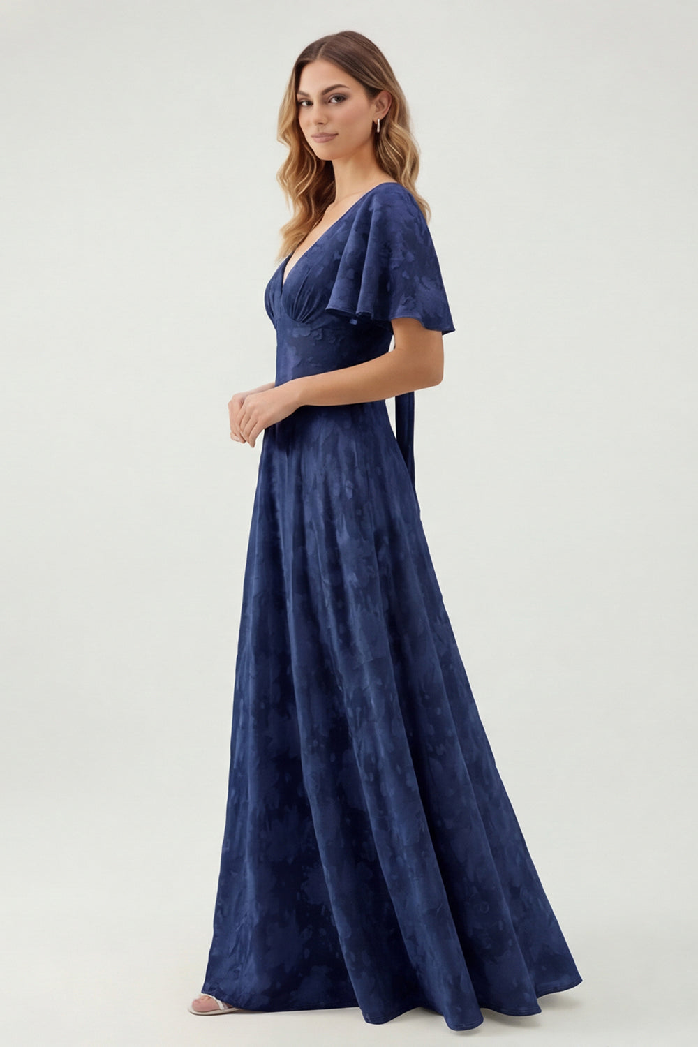 Robe longue de demoiselle d'honneur vert fleuri trapèze décolleté en V à manches courtes