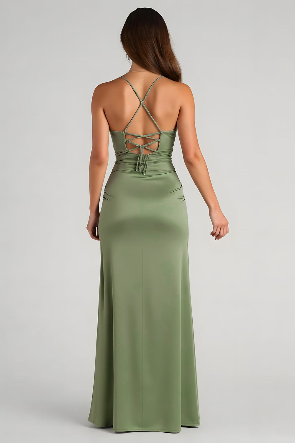 Robe longue de demoiselle d'honneur fendue en satin froncé Eucalyptus