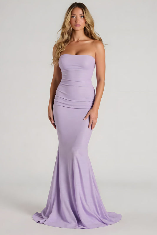 Vestido largo de dama de honor sirena sin tirantes lila