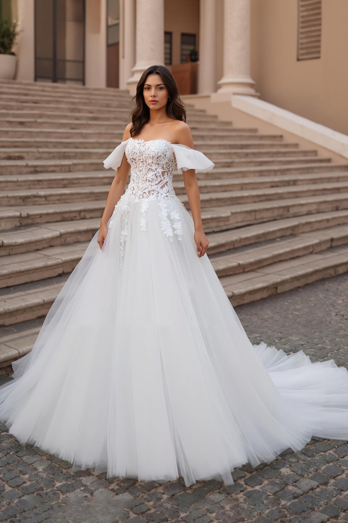 Robe de mariée longue ivoire en tulle, ligne A, ornée d'appliques, épaules dénudées