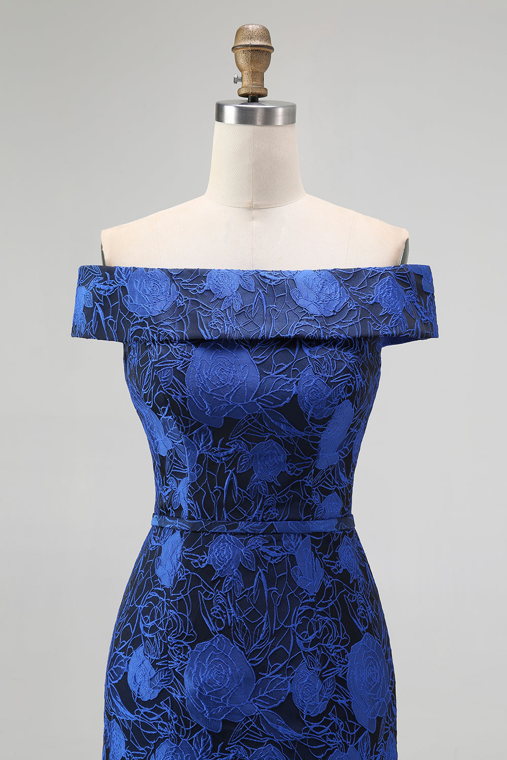 Robe de Demoiselle d'Honneur Fourreau Bleue Marine Fleurie Épaules Dénudées avec Fente