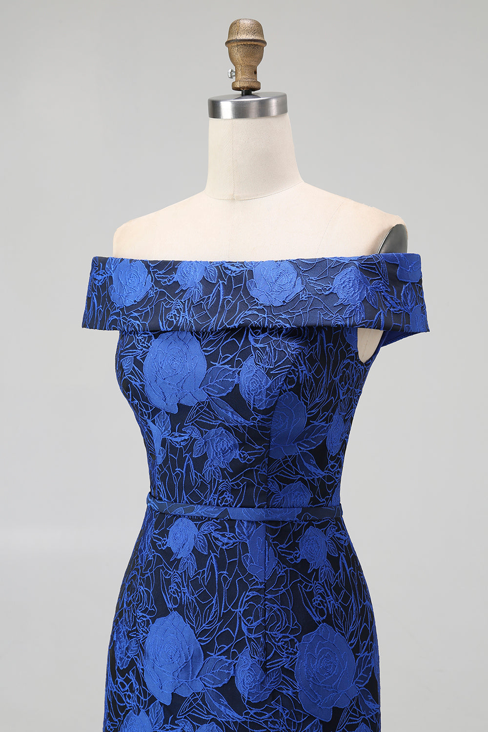 Robe de Demoiselle d'Honneur Fourreau Bleue Marine Fleurie Épaules Dénudées avec Fente