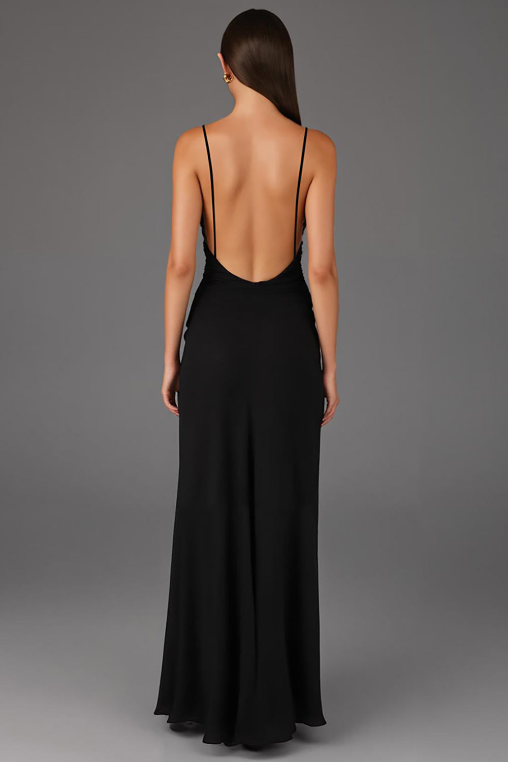 Vestido de tirantes finos tipo vaina para eventos de gala