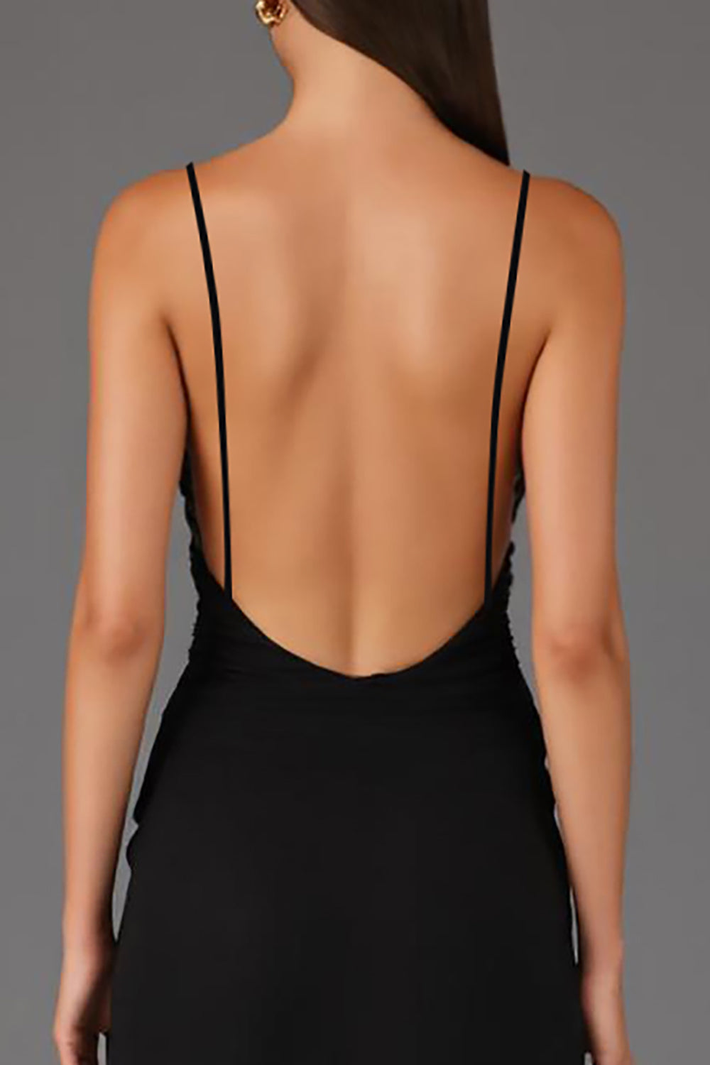 Vestido de tirantes finos tipo vaina para eventos de gala