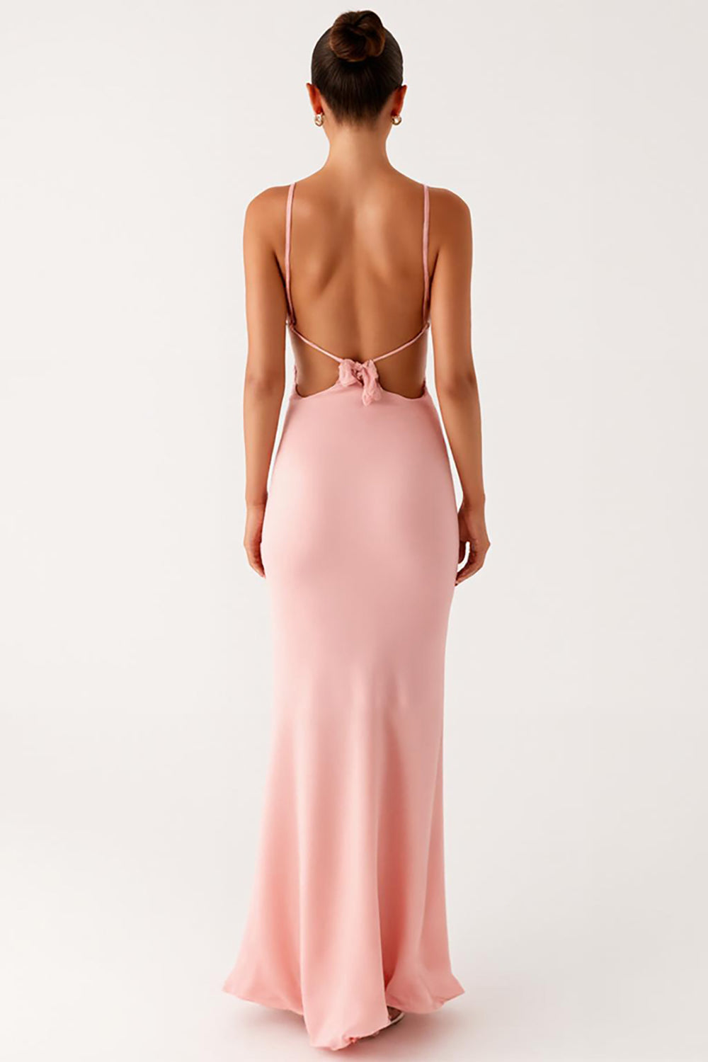 Robe de soirée fourreau rose en mousseline avec fines bretelles