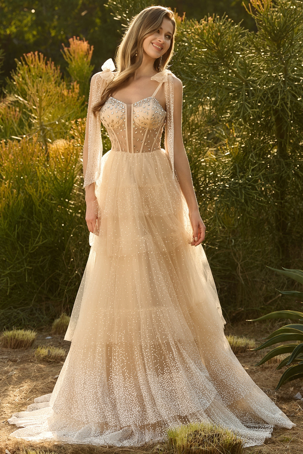 Robe de bal longue en dentelle à volants roses avec corset et dos lacé