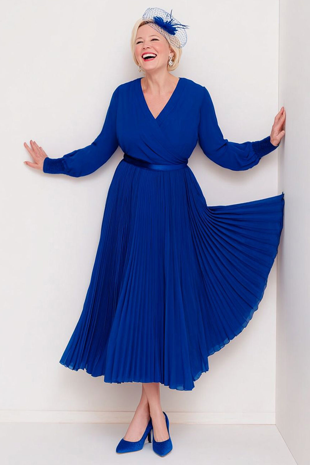 Dark Blue Chiffon A-Line Pleated V-Neck Long-Sleeve Mother of the Bride Dress