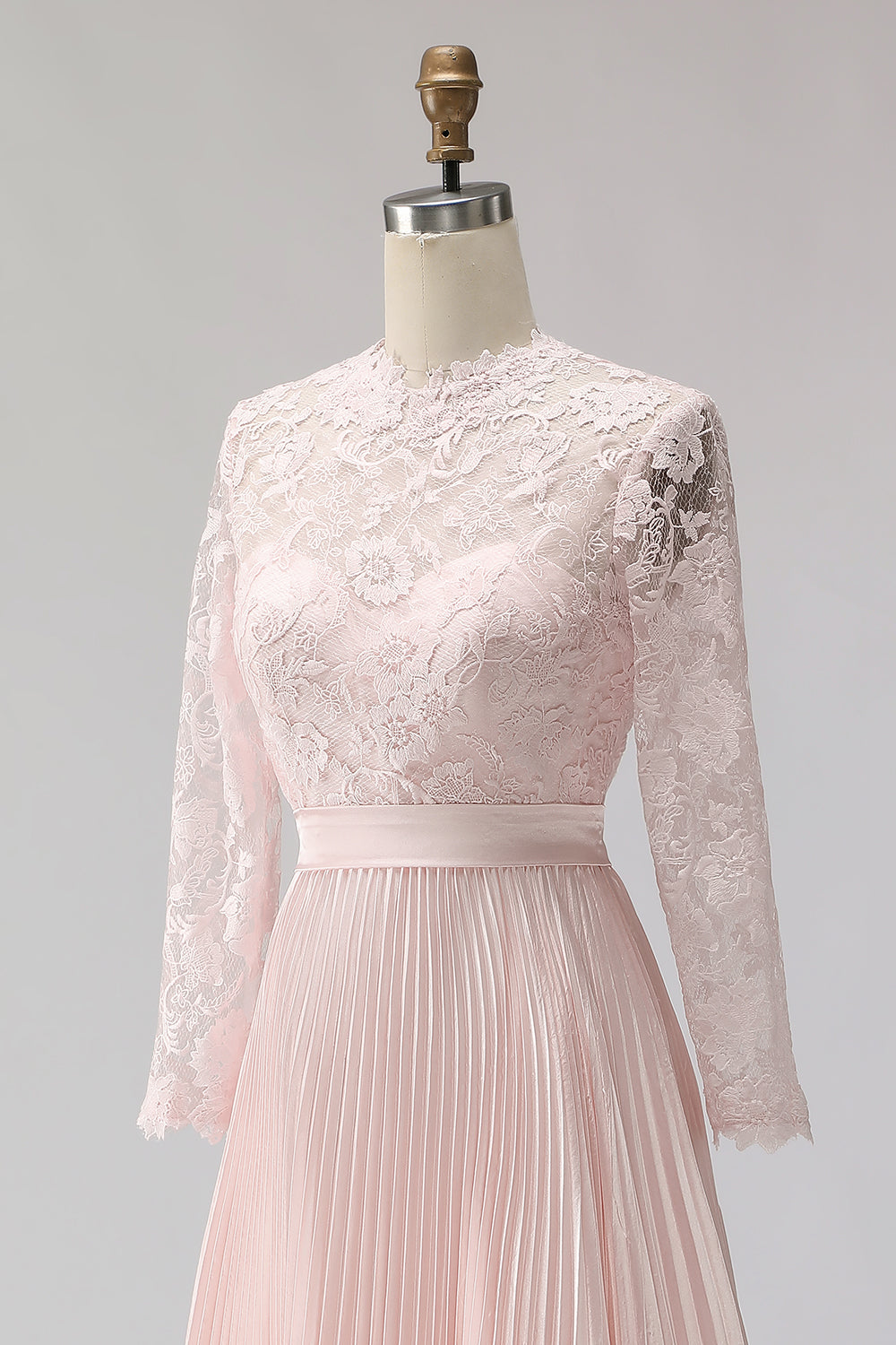 Robe de mariée mi-longue en mousseline de soie plissée rose fard à joues avec dentelle pour la mère de la mariée