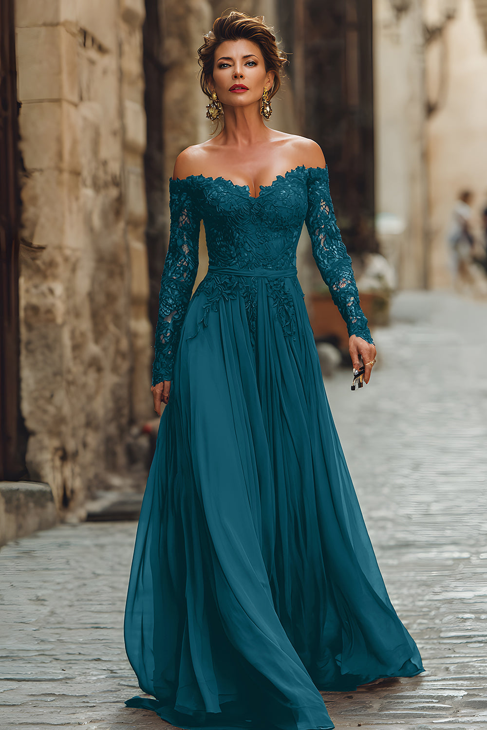 Robe longue de mère de la mariée trapèze en dentelle avec épaules dénudées Cabernet