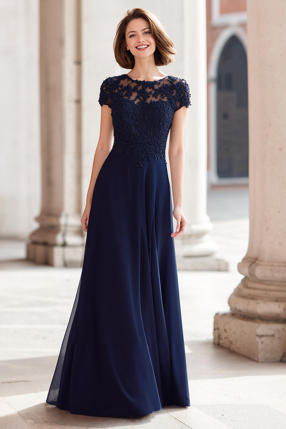 Vestido largo de encaje azul marino con apliques en línea A para la madre de la novia