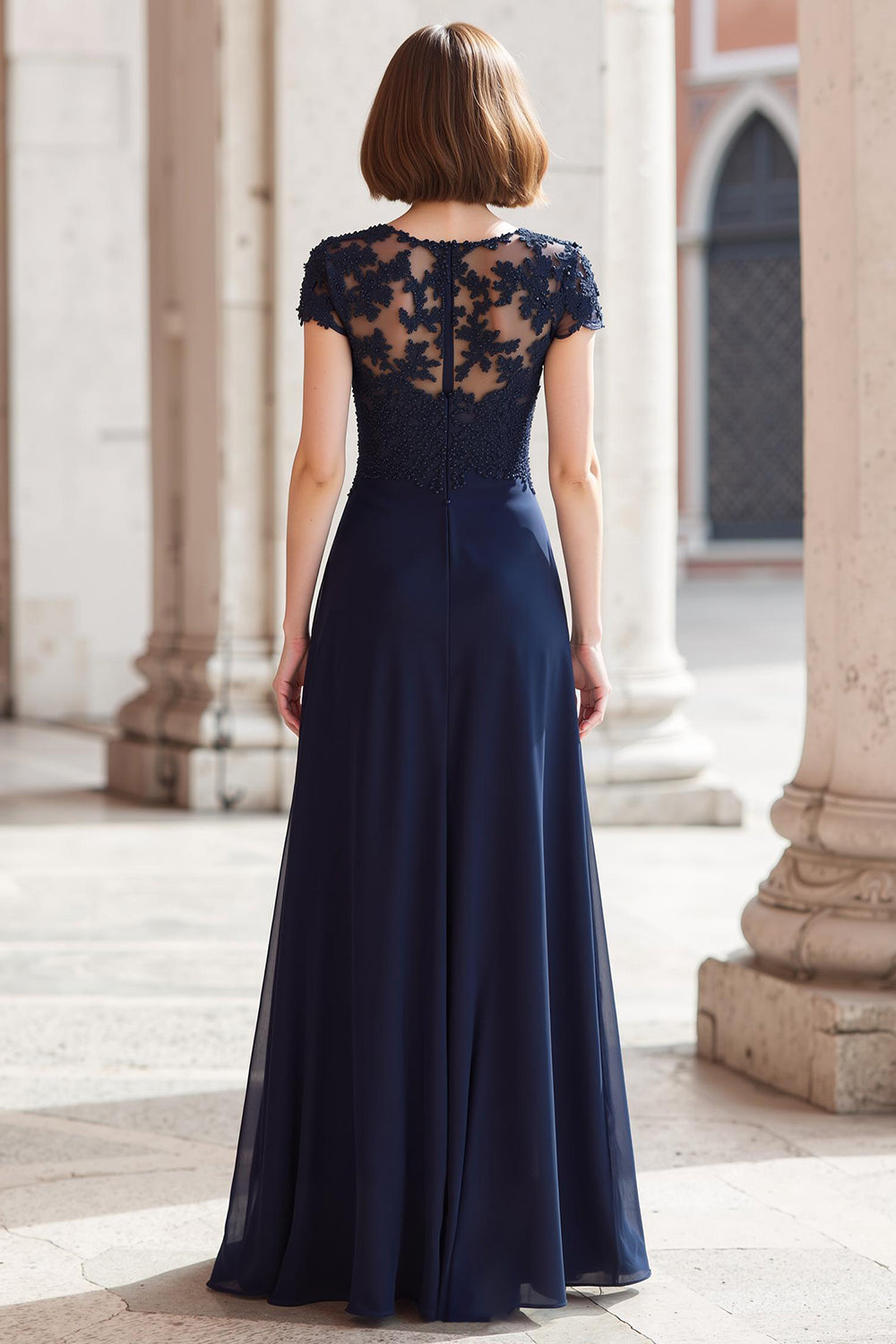 Vestido largo de encaje azul marino con apliques en línea A para la madre de la novia