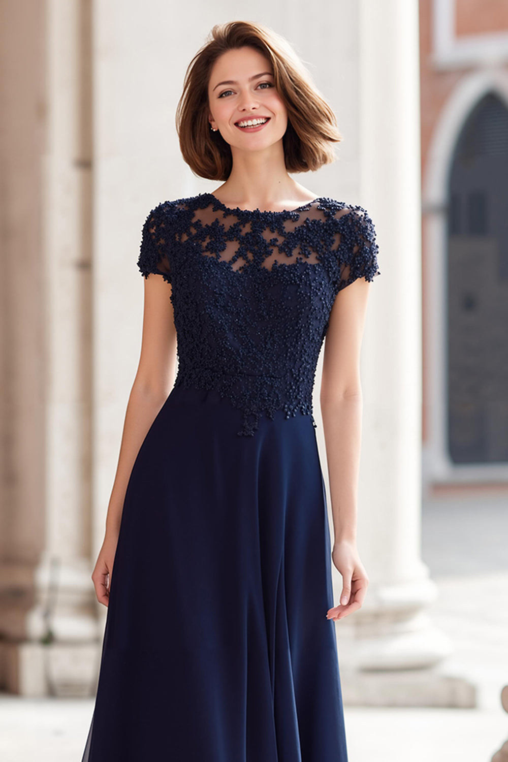 Vestido largo de encaje azul marino con apliques en línea A para la madre de la novia