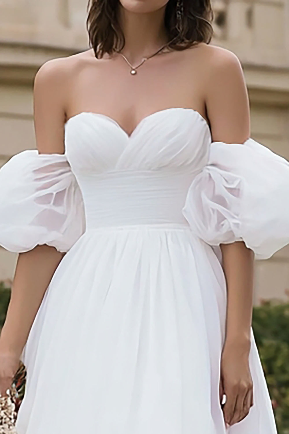 Robe de fiançailles trapèze ivoire décolleté cœur avec volants