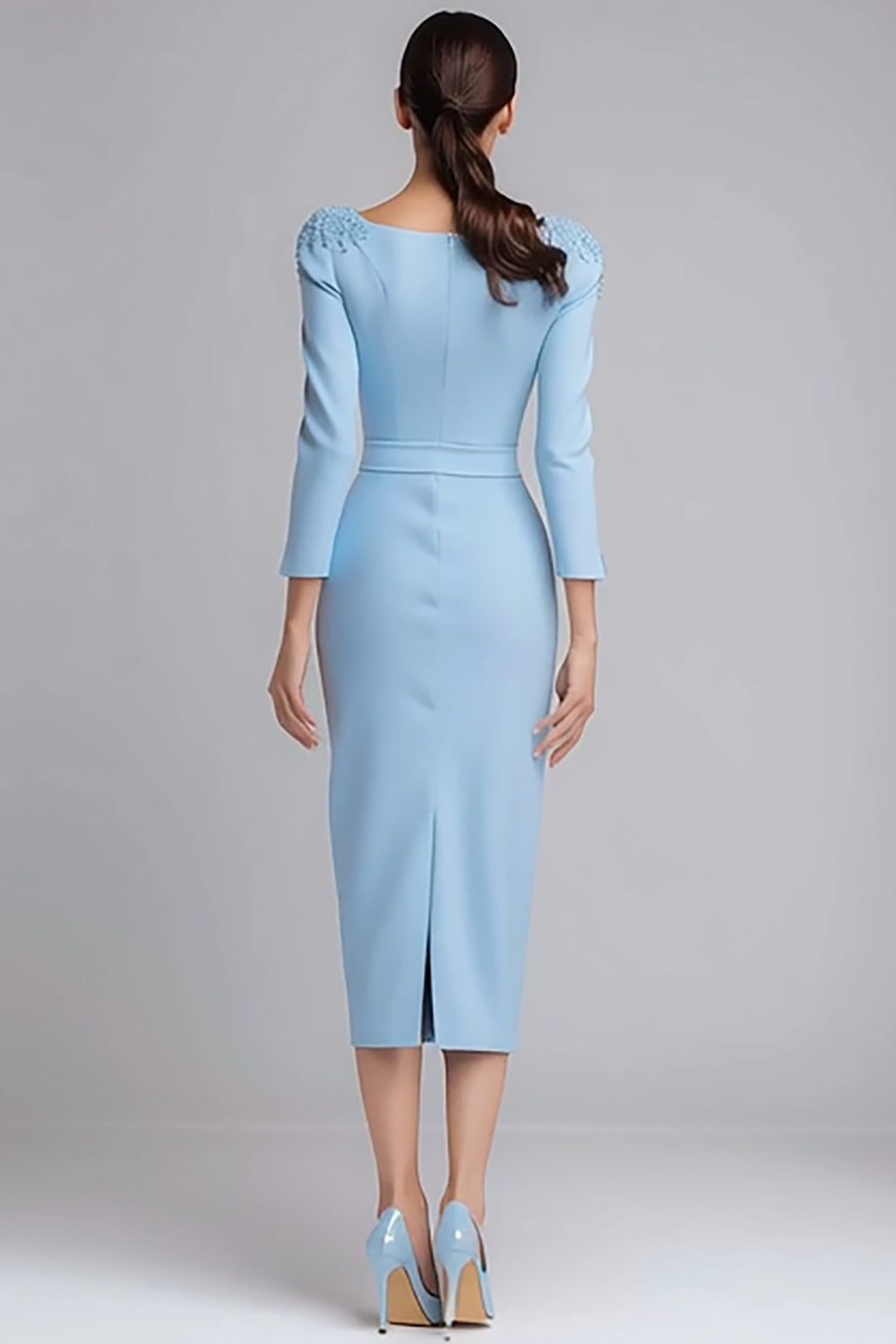 Robe de travail mi-longue fourreau en satin bleu clair