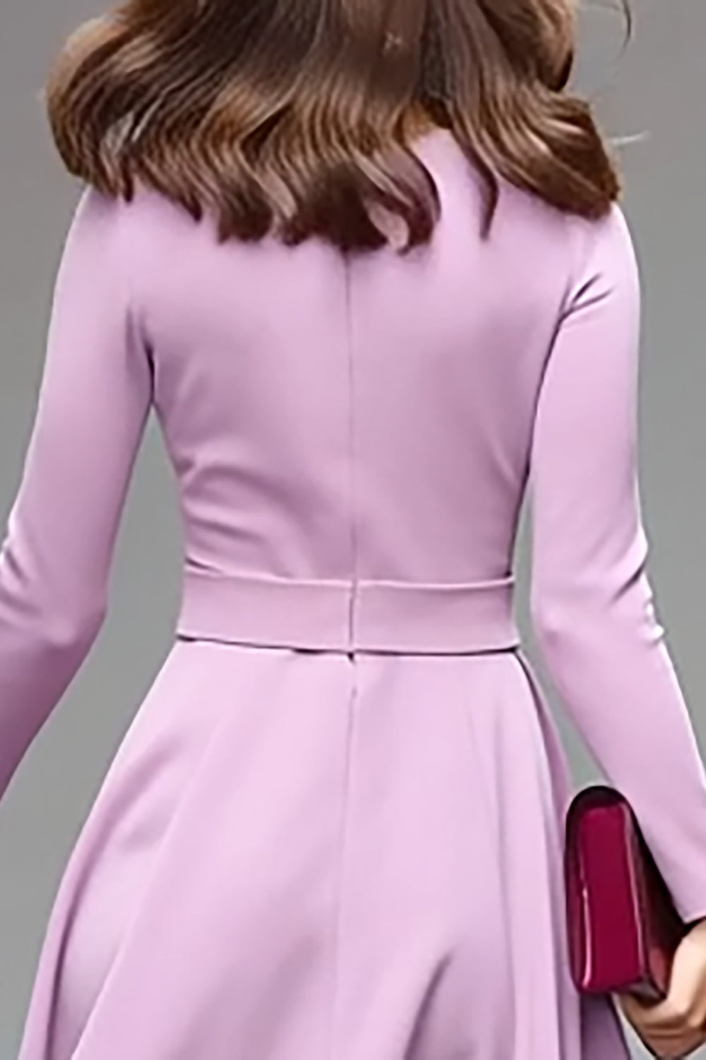 Robe de travail midi évasée à col rond lilas avec ceinture