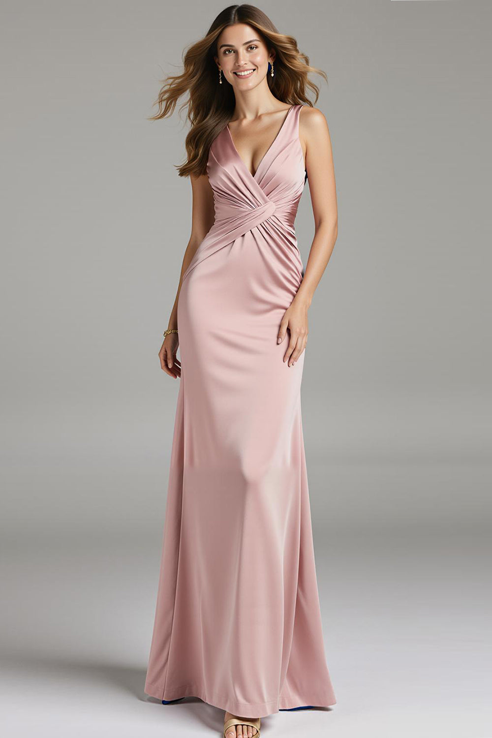 Robe de bal longue en satin rose clair sirène froncée