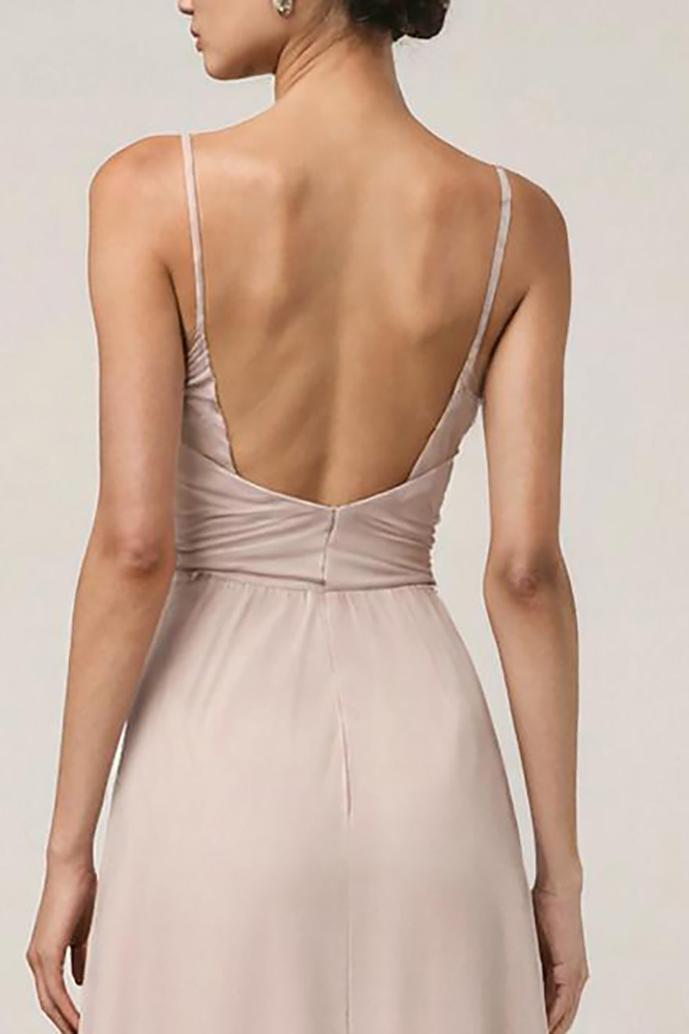 Robe longue de cérémonie rose clair fourreau à fines bretelles