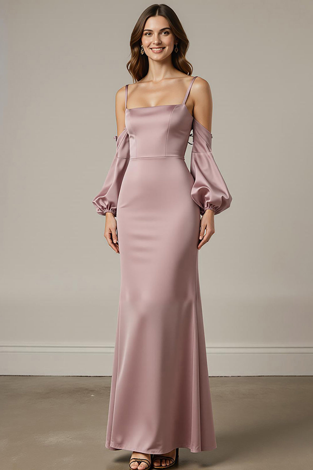 Robe de soirée longue sirène en satin rose clair avec manches