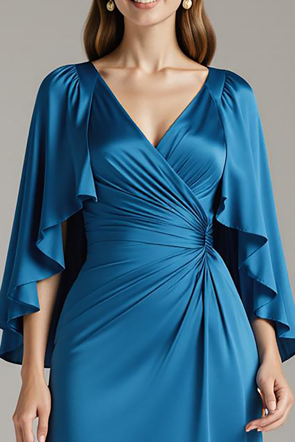 Vestido de gala largo de satén azul rey con escote en V y mangas