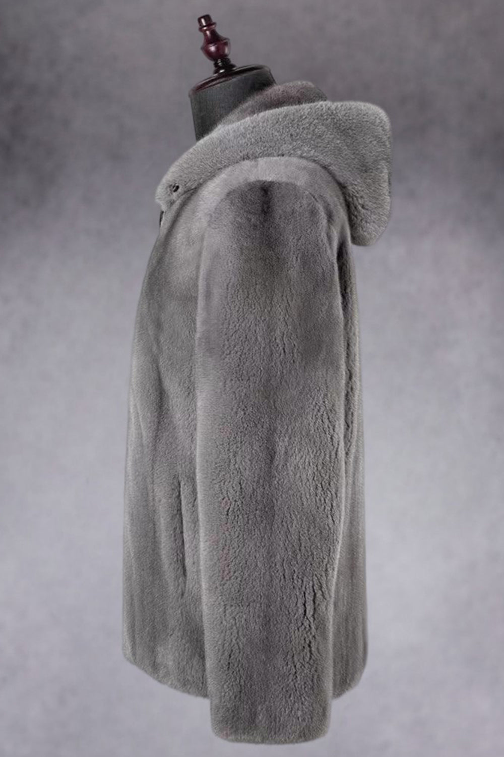 Manteau d'hiver gris pour homme à capuche en fausse fourrure avec fermeture éclair