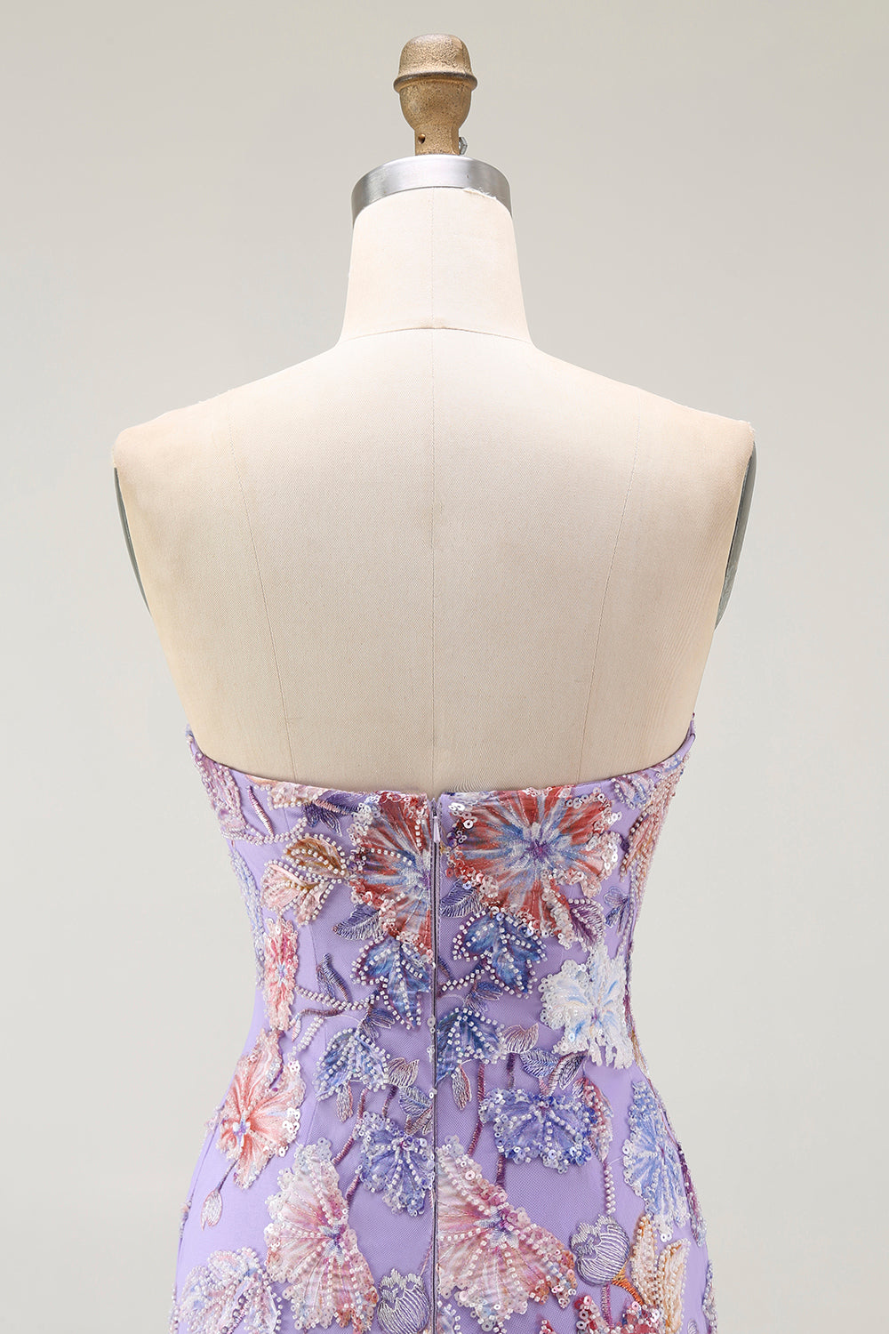 Vestido de Fiesta Morado sin Tirantes Estilo Tubo con Flores y Cuentas