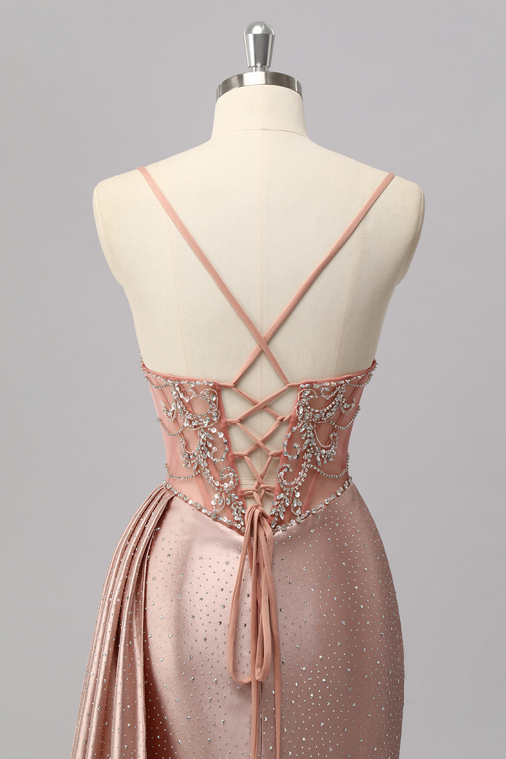 Robe de bal sirène blush à bretelles spaghetti et perles avec traîne latérale