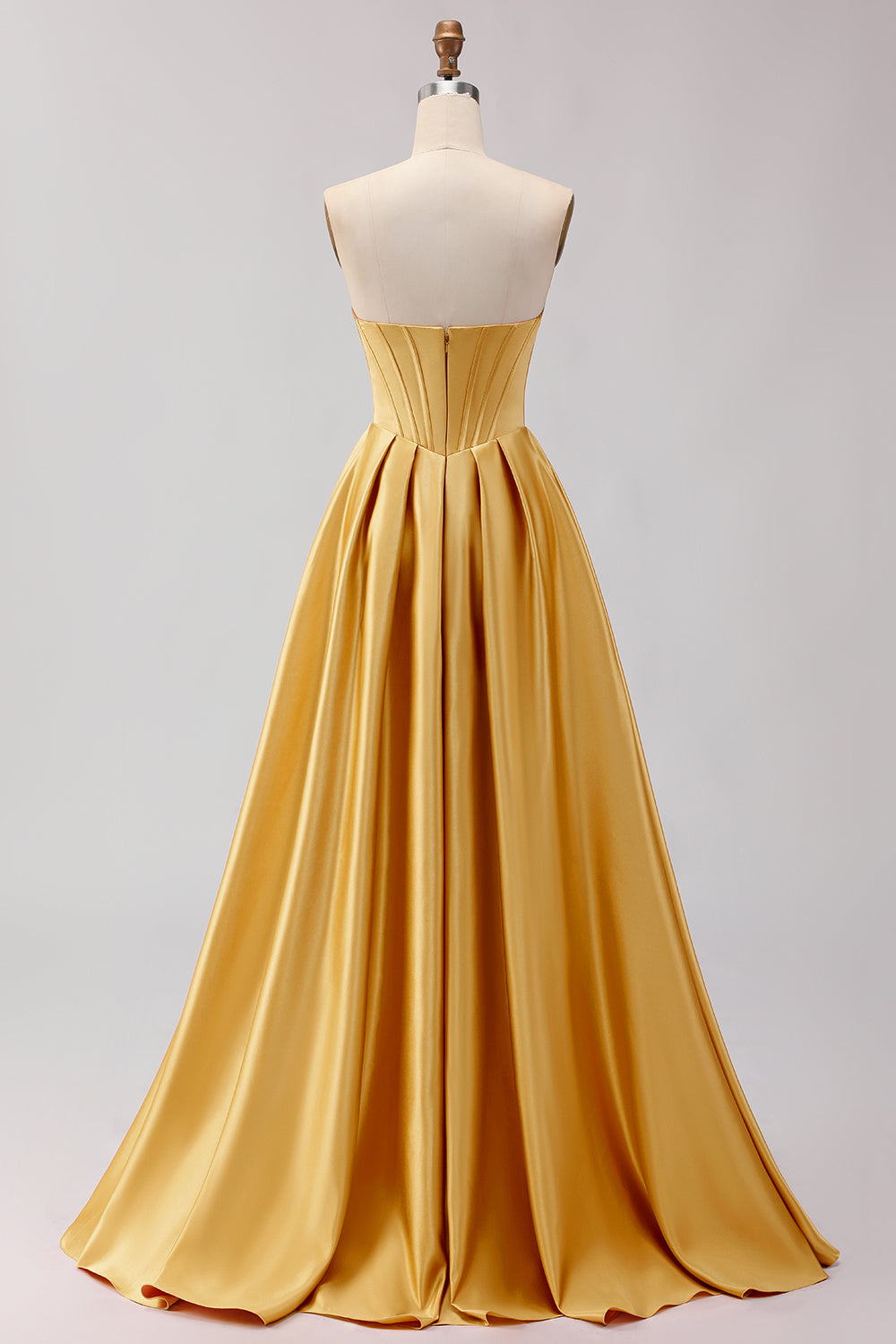 Robe de bal longue en satin doré sans bretelles, coupe trapèze avec corset