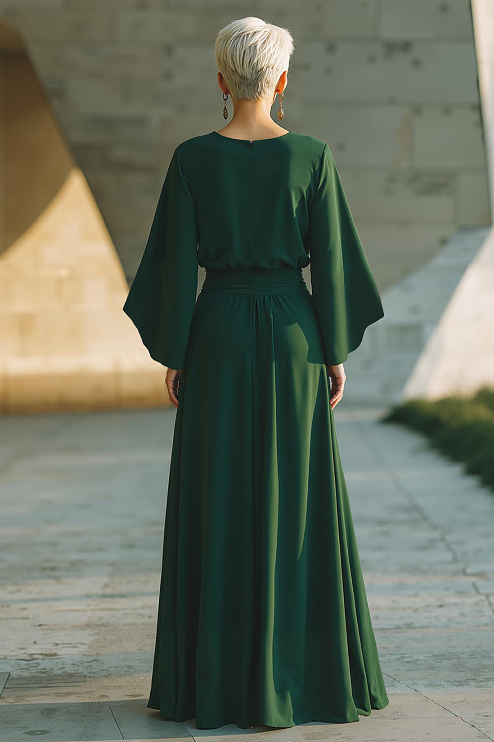 Dark Green A-Line Round Neck Long Mother Of The Bride Dress