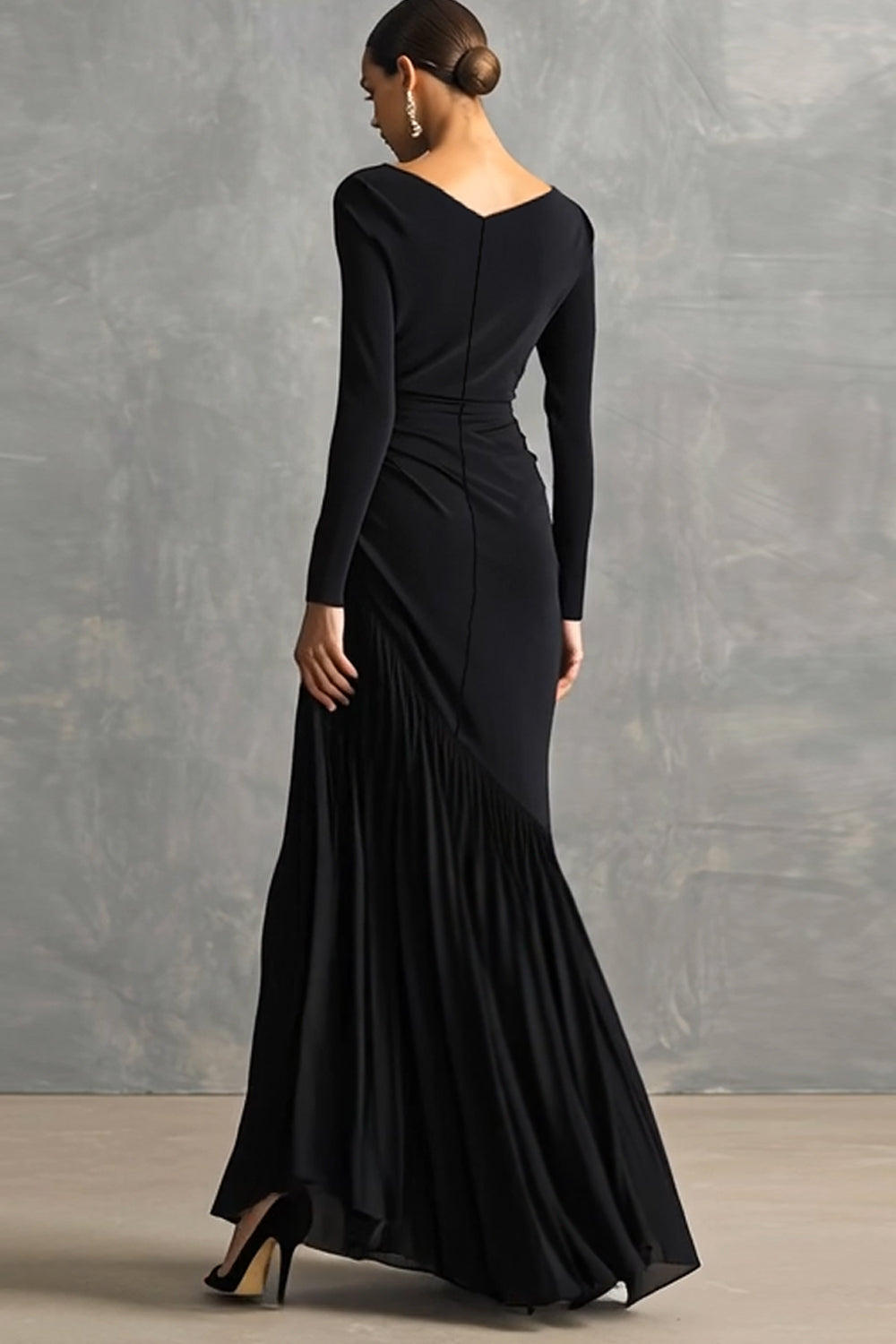 Robe de soirée sirène en mousseline crêpe noire à volants