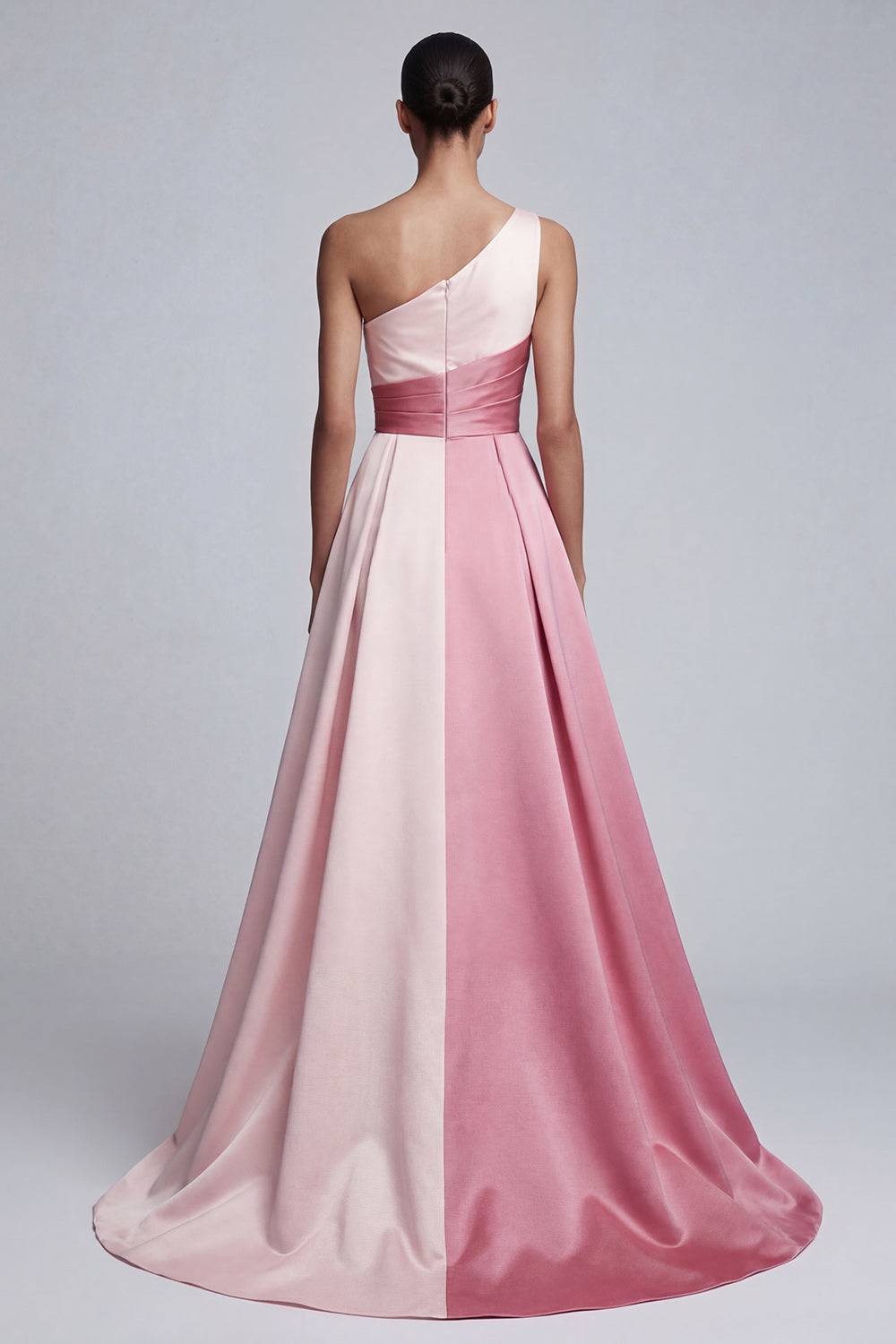 Robe de soirée rose plissée asymétrique à coupe trapèze