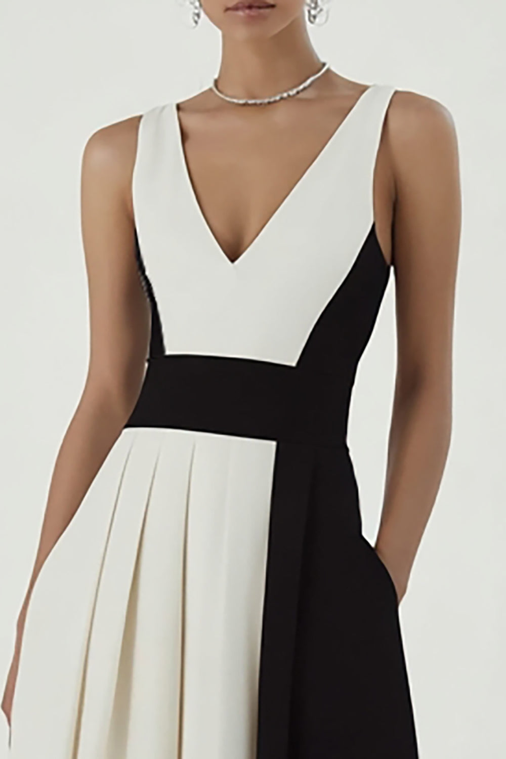 Black and White Patchwork V-Neck A-Line Long Formal Dress with Pockets