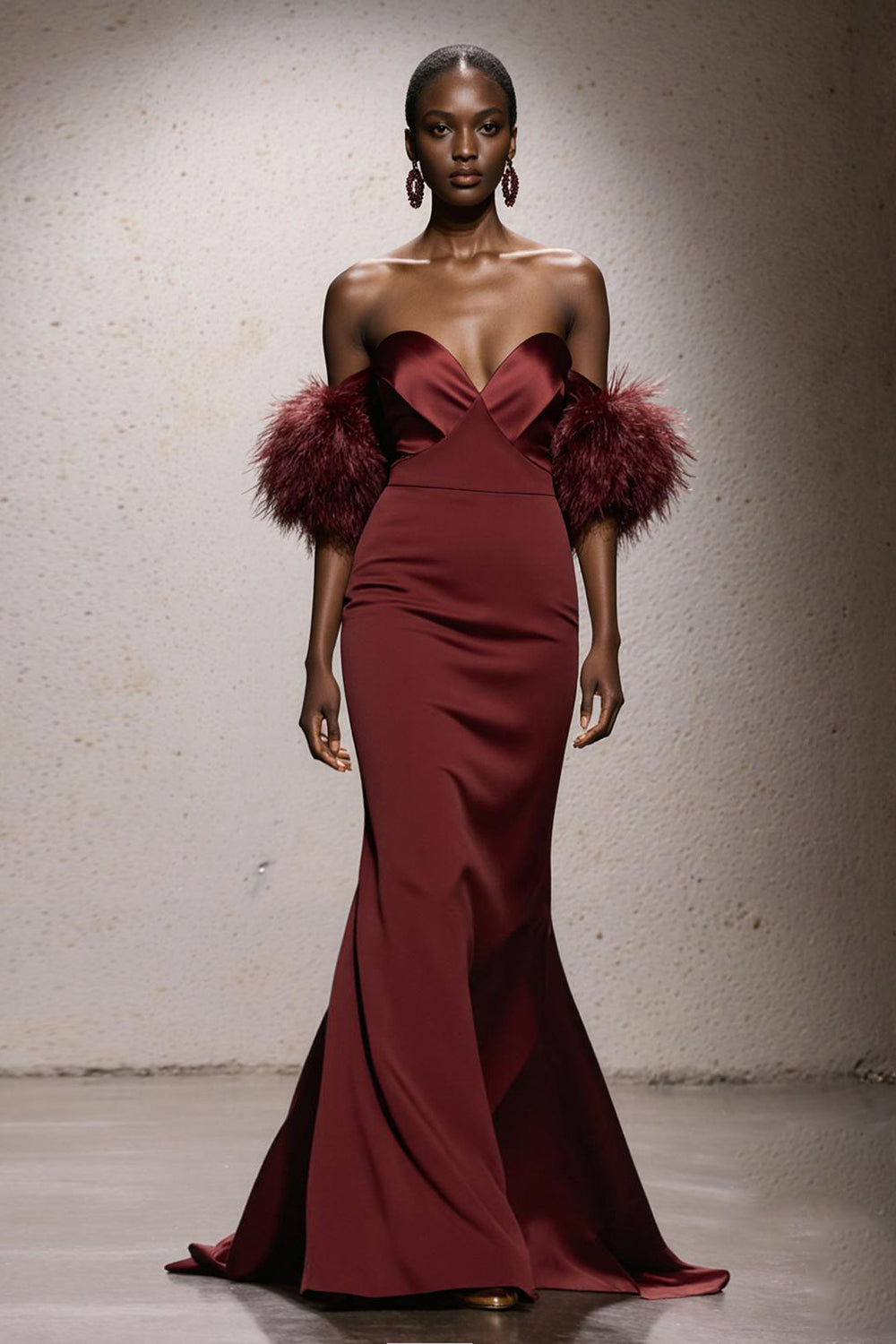 Robe de Soirée de Gala Longue Sirène en Satin Bourgogne "Sweetheart" avec Plumes