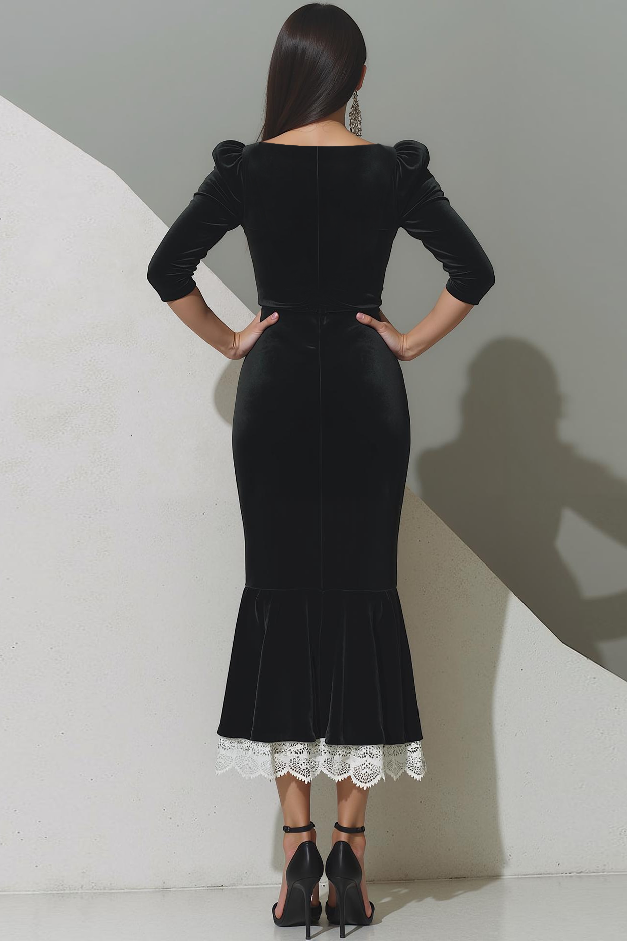 Robe de Soirée Fourreau Noire en Velours et Dentelle Longueur Thé