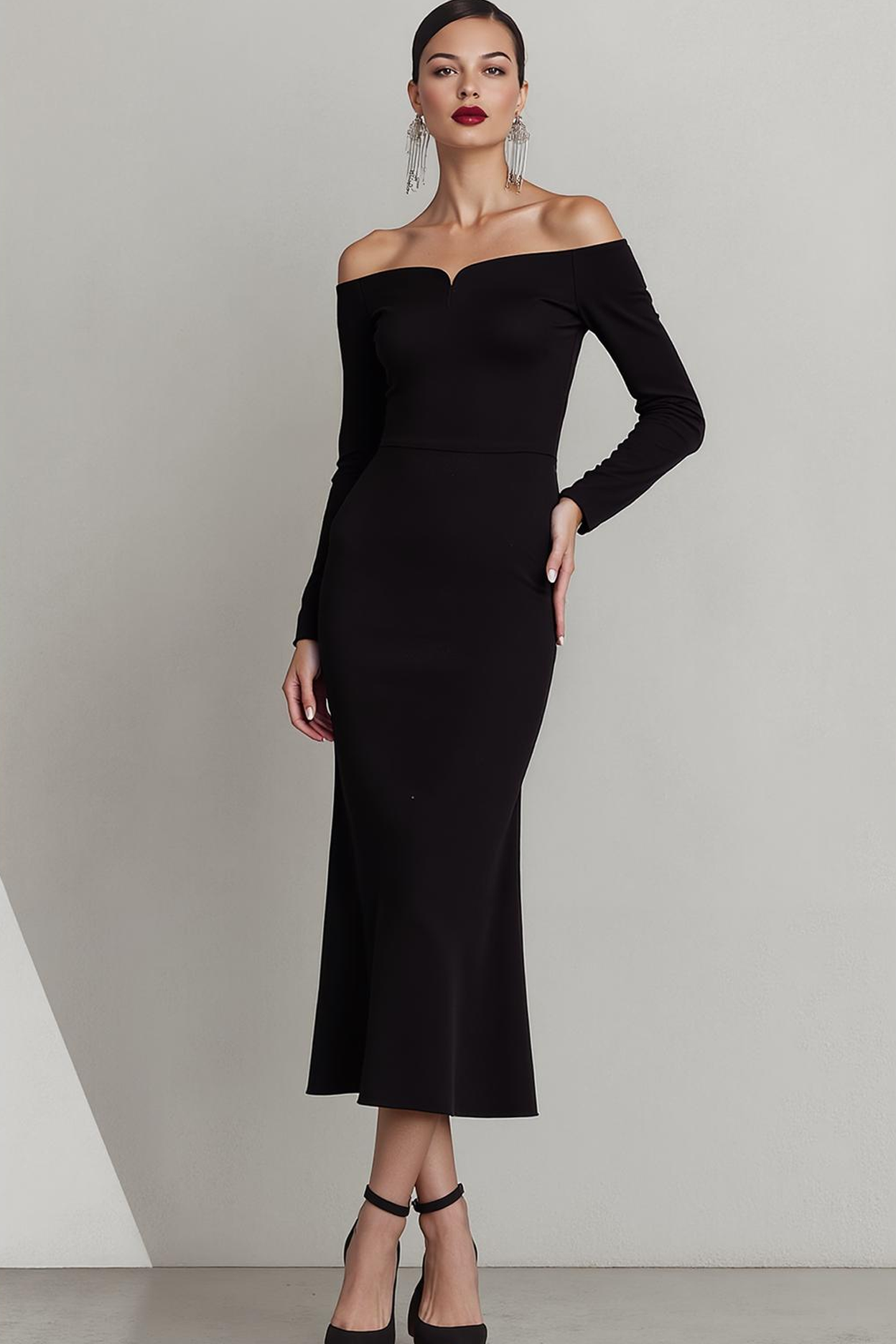 Robe fourreau noire de soirée à épaules dénudées