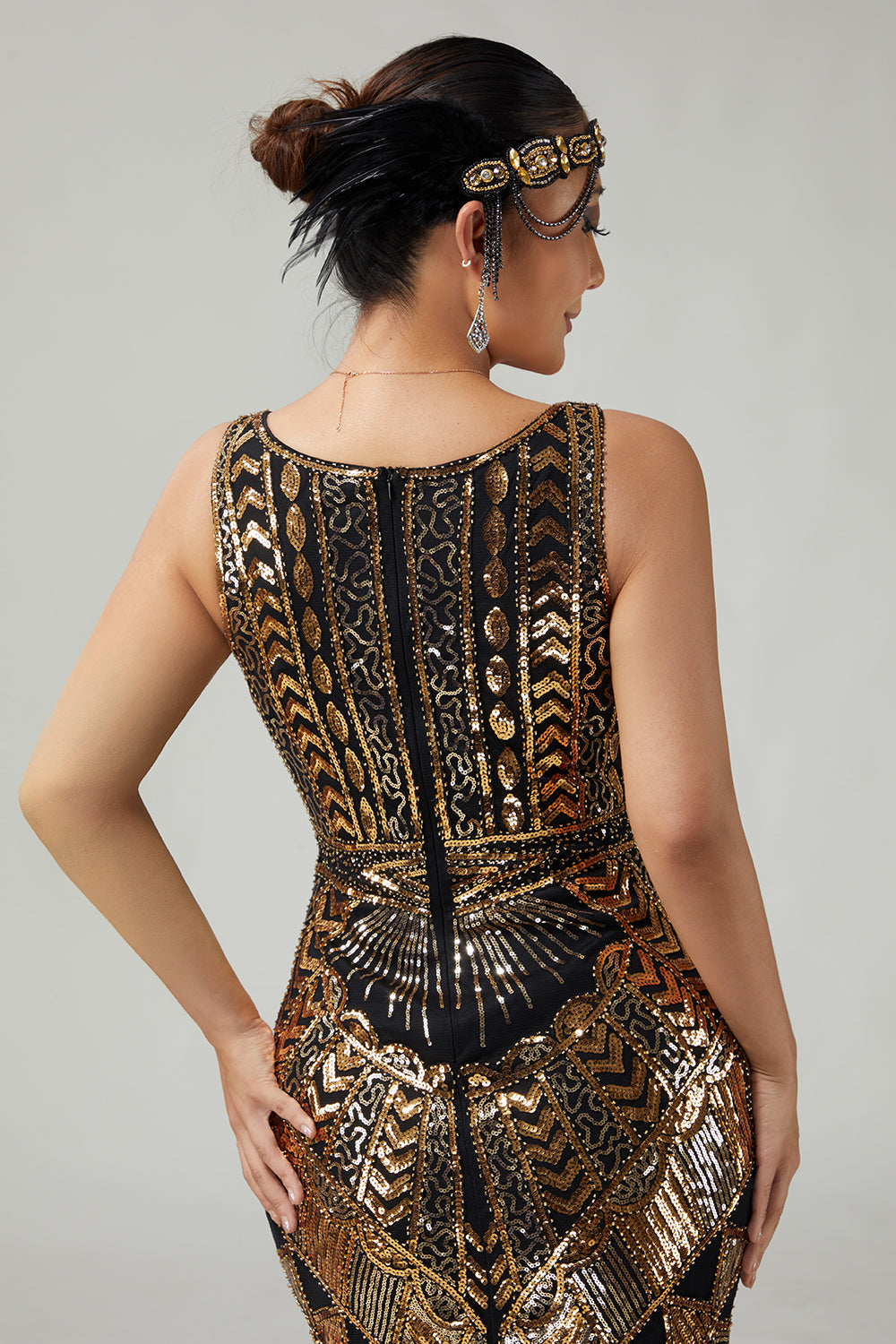 Black Golden Sequined 1920s Dress With Fringes