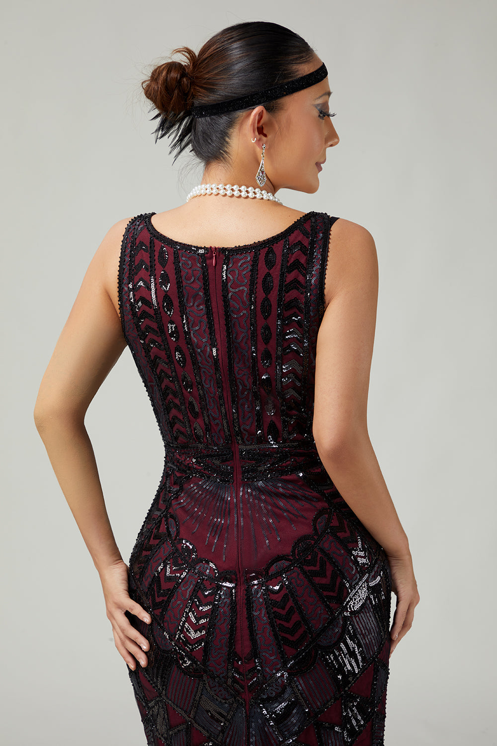 Black Golden Sequined 1920s Dress With Fringes