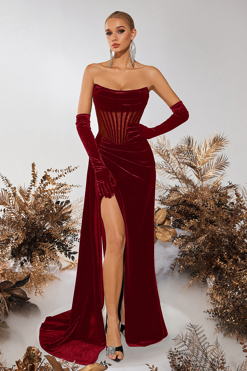 Robe de bal fendue noire en velours avec corsage et bateau pour femme