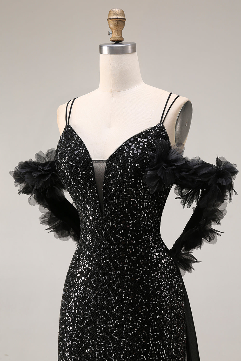 Robe longue de soirée noire à paillettes brillantes avec épaule dénudée et fente, style sirène