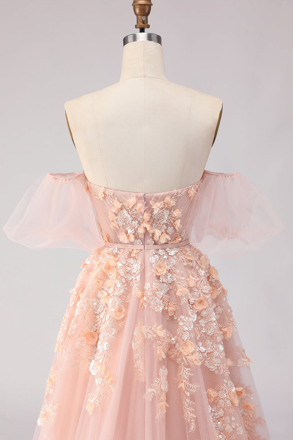 Robe de bal longue en tulle violet, épaules dénudées, perles, coupe trapèze, avec manches amovibles