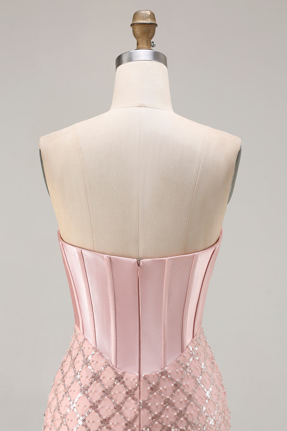 Robe longue de bal de promo sirène blush avec corsage bustier, sequins et perles