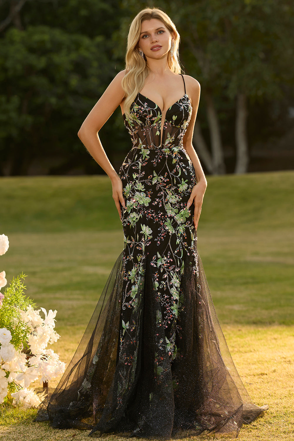 Vestido de Fiesta Largo Rosa con Corsé Floral de Sirena, Espalda con Cordones y Lentejuelas