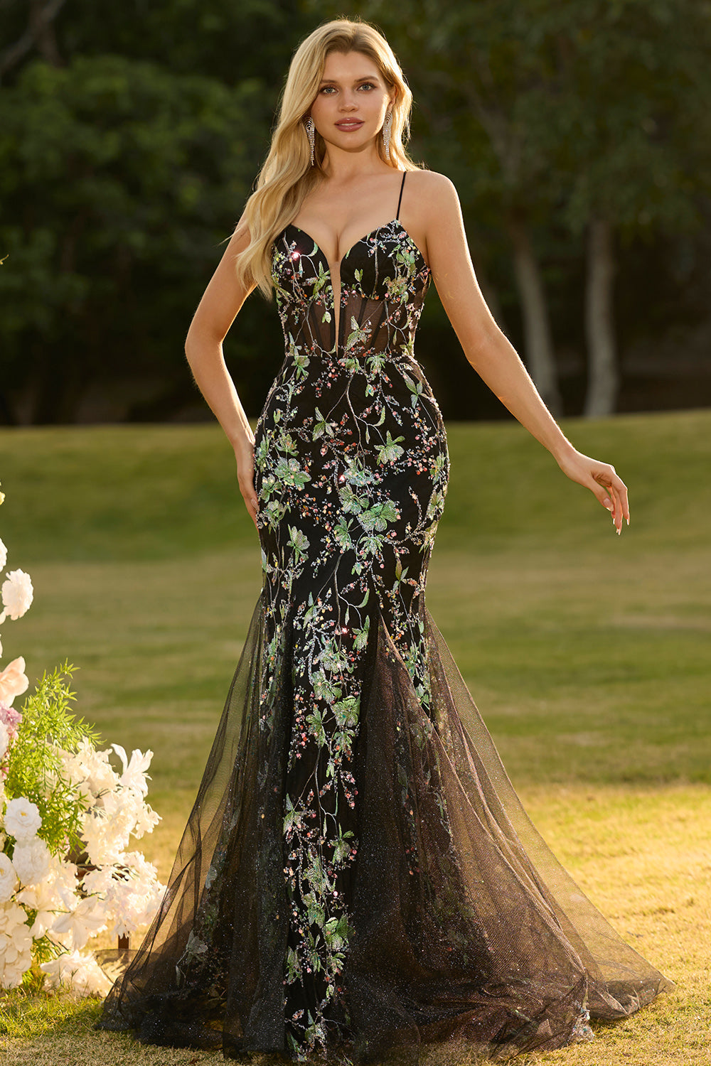 Vestido de Fiesta Largo Rosa con Corsé Floral de Sirena, Espalda con Cordones y Lentejuelas