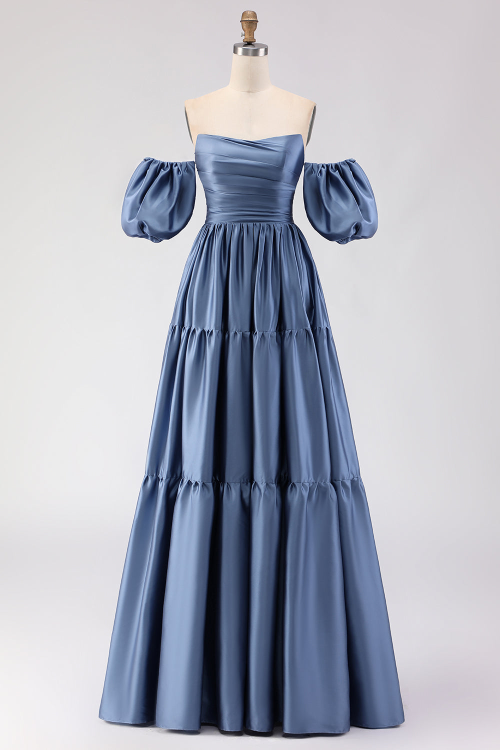 Vestido de noche largo de satén azul acero con escote barco, corte A y mangas desmontables