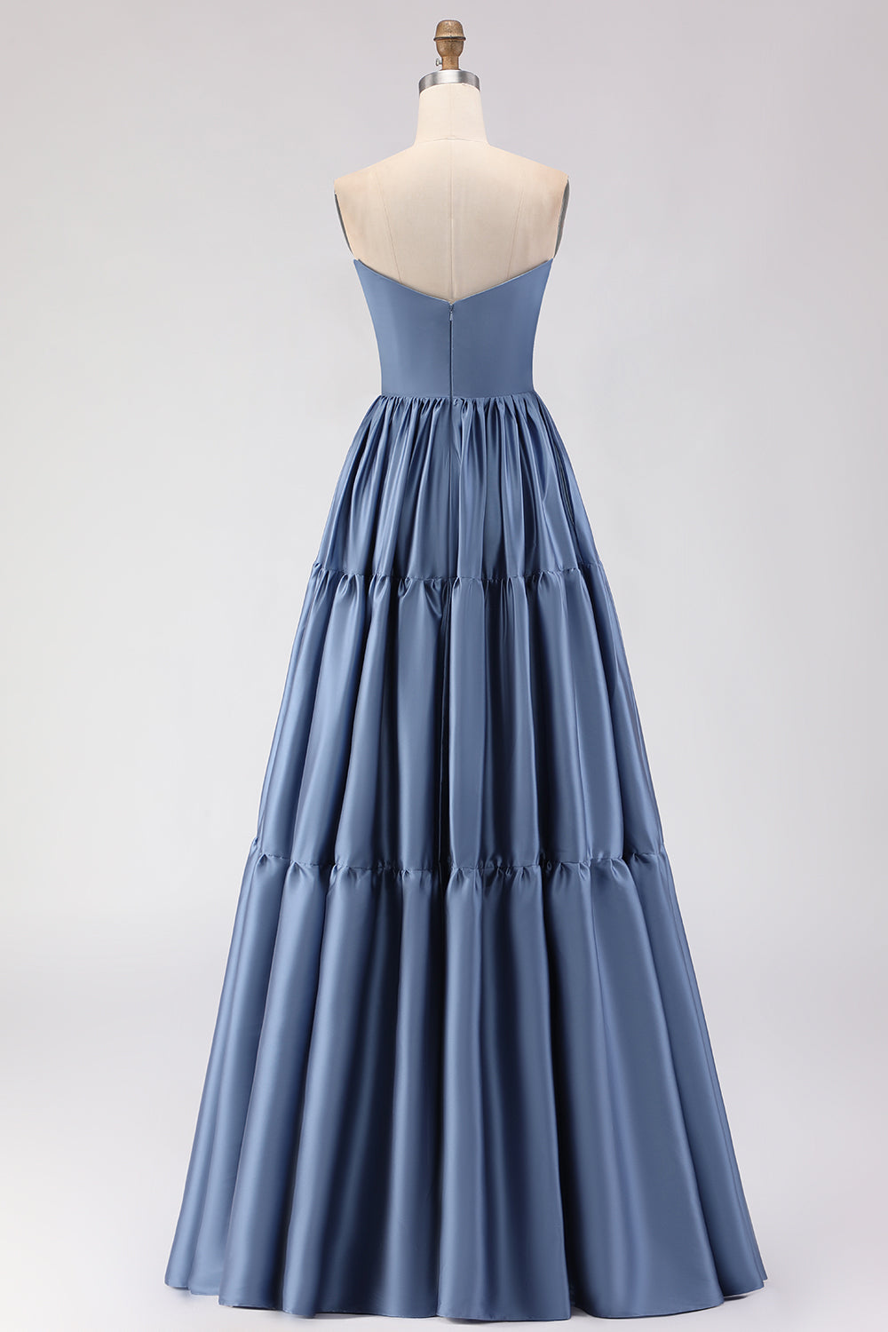 Vestido de noche largo de satén azul acero con escote barco, corte A y mangas desmontables