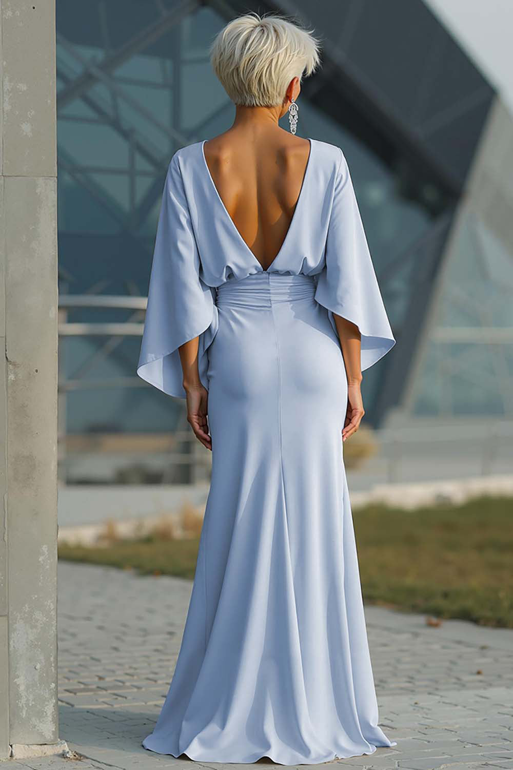 Vestido largo plateado con mangas 3/4 y bolsillos para la madre de la novia