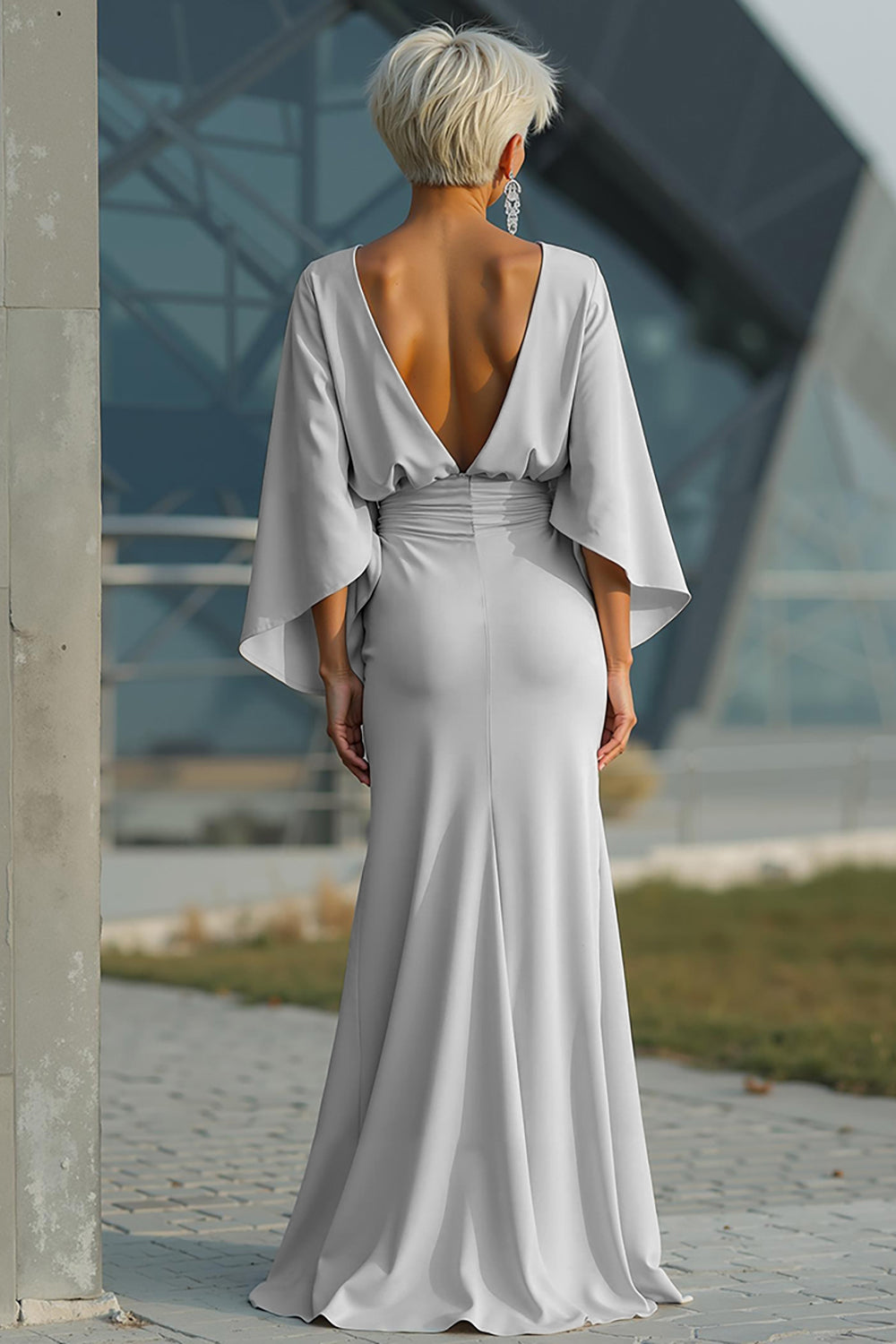 Vestido largo plateado con mangas 3/4 y bolsillos para la madre de la novia