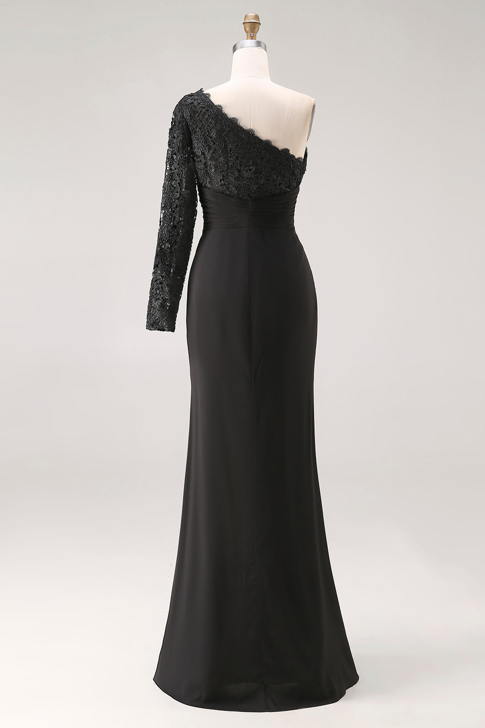 Robe de sirène noire asymétrique grande taille pour la mère de la mariée avec dentelle